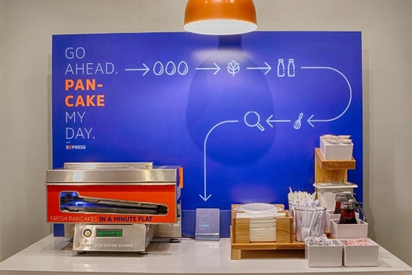 Holiday Inn Express Las Vegas South image 29