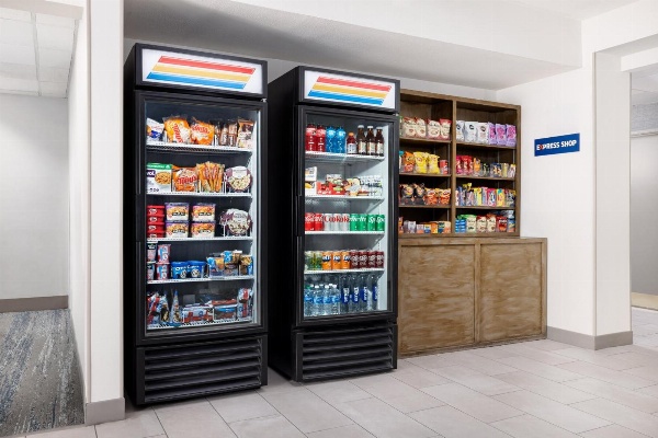 Holiday Inn Express Las Vegas South image 5